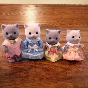 Calico Critters Persian Cat Family, Set of 4 Collectible Doll Figures